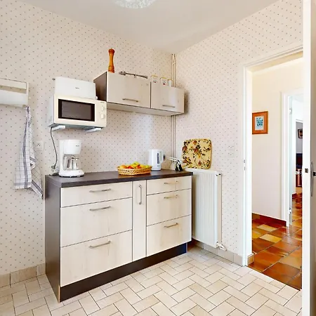 Lovely In With Kitchen Holiday home *