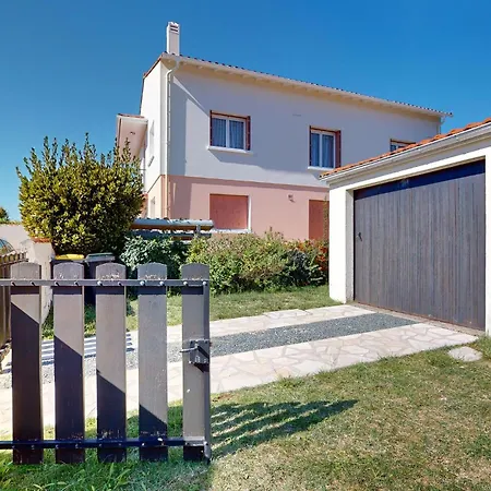 Lovely In With Kitchen * Royan